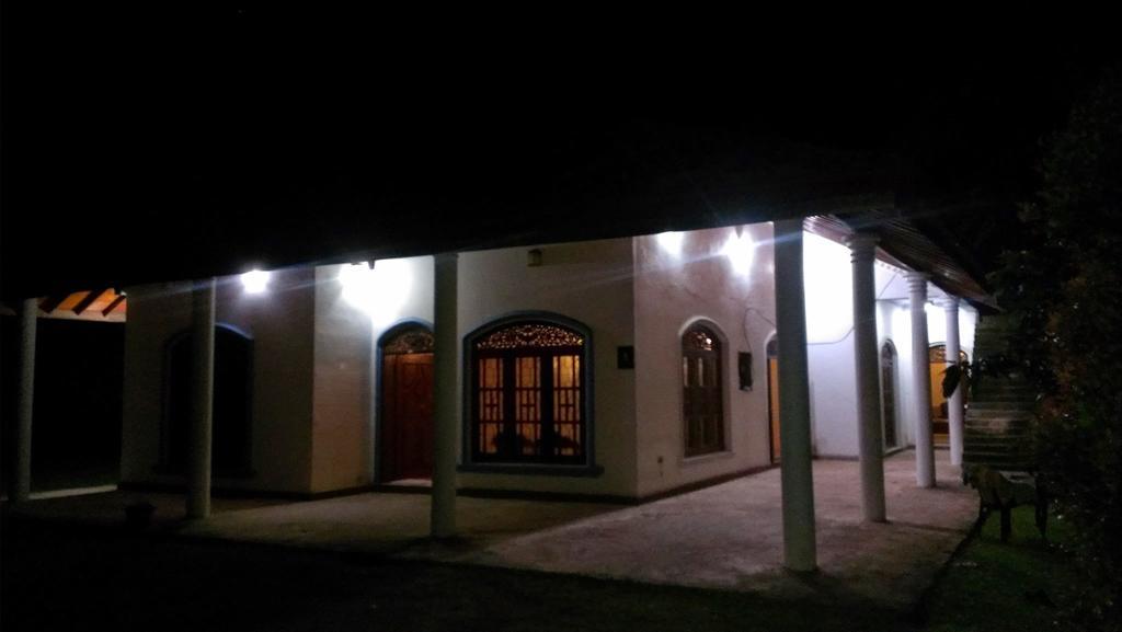 Methira Villa อลุทกามา ภายนอก รูปภาพ