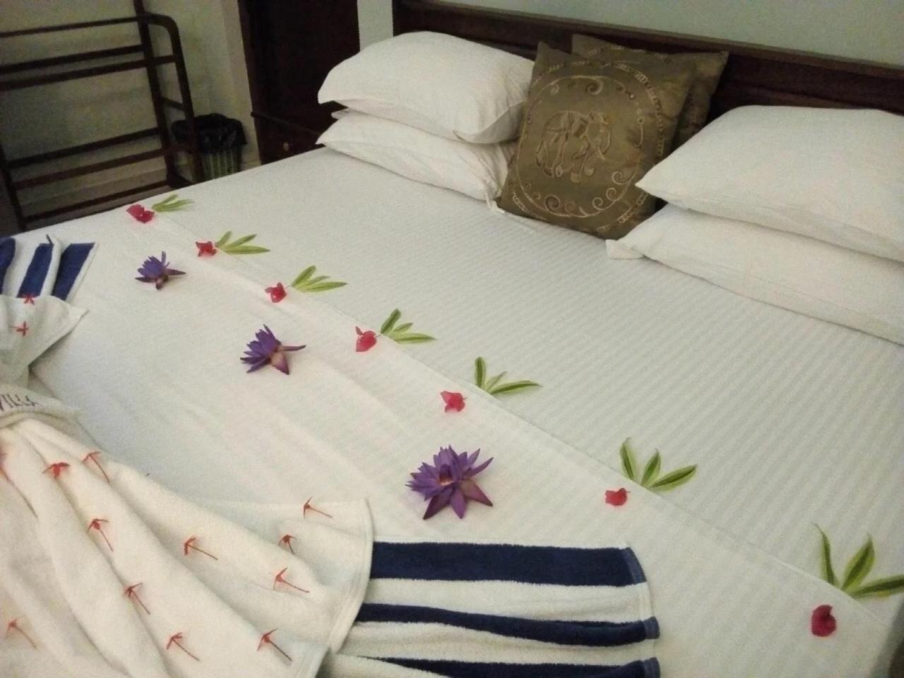 Methira Villa อลุทกามา ภายนอก รูปภาพ